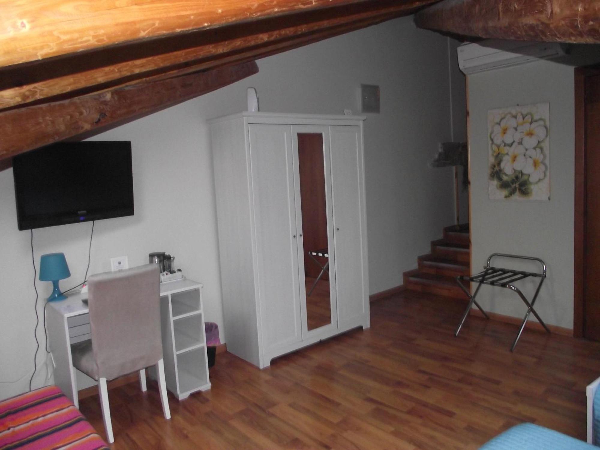 XX Miglia Rooms & Apartments CTA Exterior photo